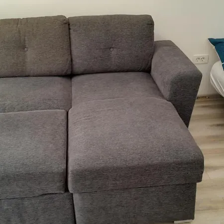 Coresi, Camil Petrescu 5, 2 Apartment, Sleeps 5 Apartman