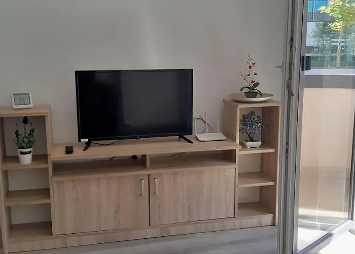 Coresi, Camil Petrescu 5, 2 Apartment, Sleeps 5